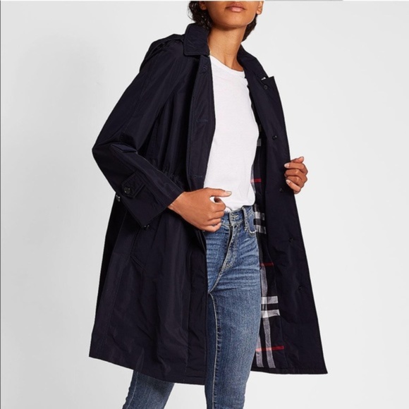 Burberry Jackets & Blazers - Burberry // Tringford Waterproof Hooded Coat